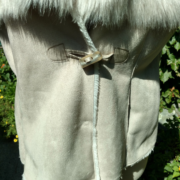 NIC+ZOE cream faux shearling/fur vest - Picture 3 of 8